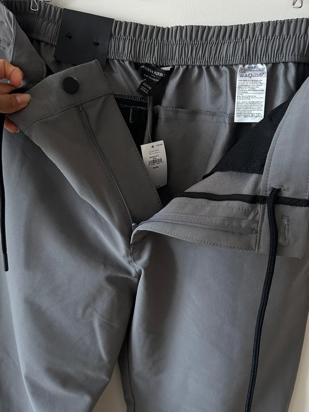 Banana Republic Men's Gray Performance Joggers